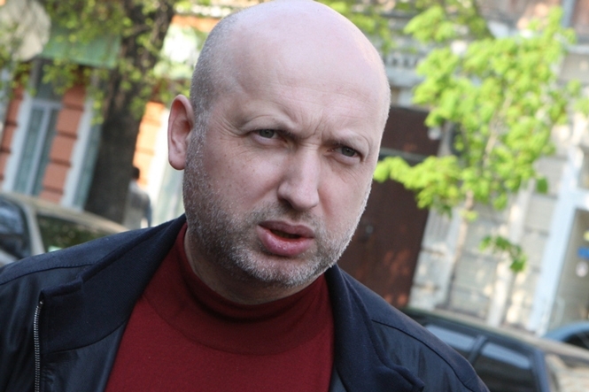 Турчинов надіслав до Мін'юсту офіційне прохання переглянути антиконституційну діяльність КПУ
