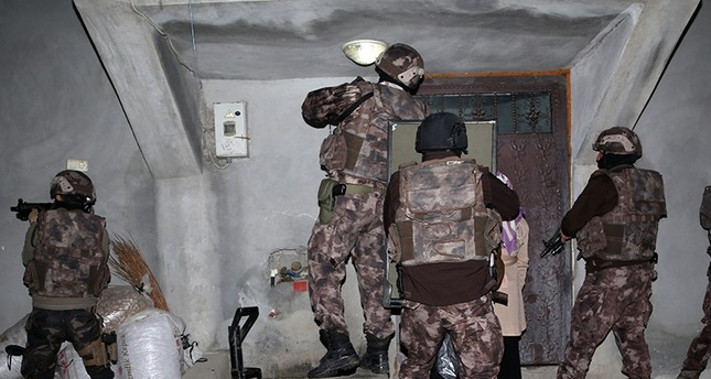 У Туреччині затримали 12 бойовиків ІДІЛ, які готували теракти на Новий рік