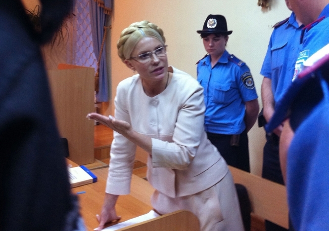 Тимошенко вже може самостійно рухатись