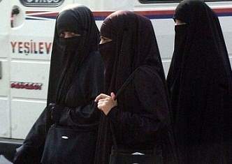 У Нідерландах частково заборонили носити паранджу та нікаб