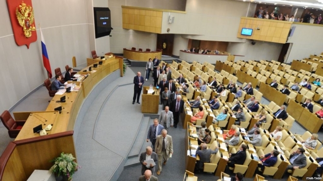 Держдума ухвалила закон про заборону обігу гривні в Криму