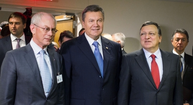 Эксперт: политики из ЕС и США продемонстрировали грубое вмешательство в суверенные дела Украины