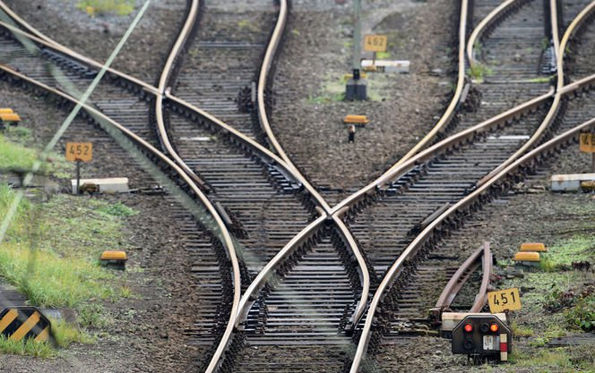 У Луганській області викрали 50 метрів залізниці