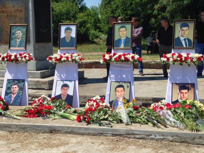 На Донбассе похоронили восьмерых протестантов, которых расстреляли террористы ДНР