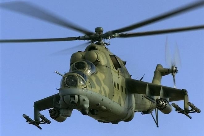 Российские военные захватили вертолет, на котором киевские журналисты прилетели в Крым