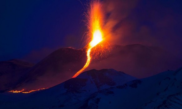 Через виверження вулкана Етна на Сицилії постраждали десять осіб, - ФОТО
