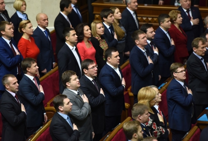 Законопроект Порошенко о снятии неприкосновенности появился на сайте Рады