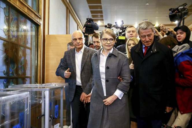 Тимошенко требует снять с рассмотрения законопроект о земле