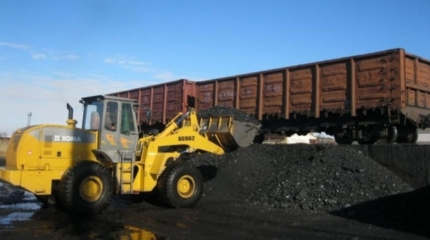 На Луганщине партизаны взорвали поезд, которым террористы вывозили уголь в Россию