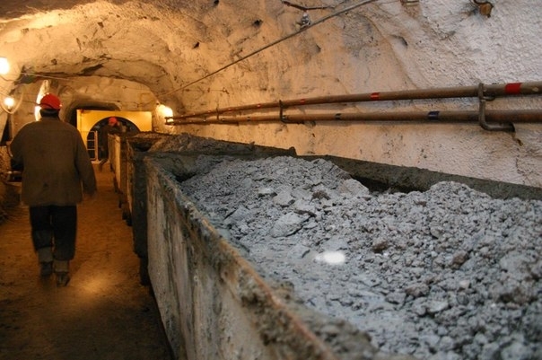 На Луганщине террористы отгружают уголь для поставки в Россию