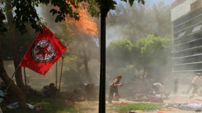 В Турции очевидцы взрыва рассказывают о двух смертниках