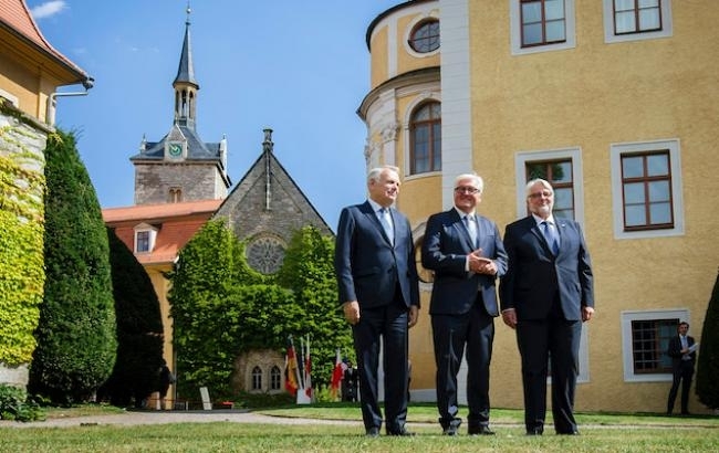 Глави МЗС Німеччини, Польщі і Франції наполягають на деескалації конфлікту на Донбасі
