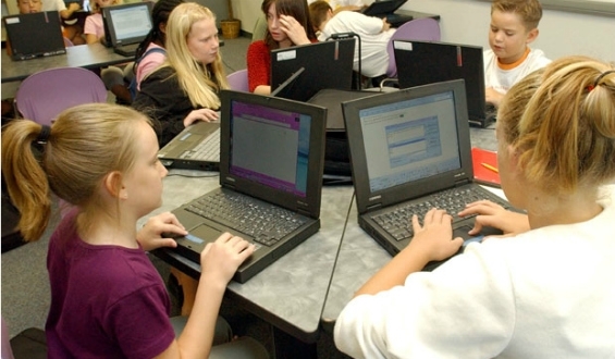 Українські школи отримали до 90% знижки від Microsoft на комп'ютерні програми