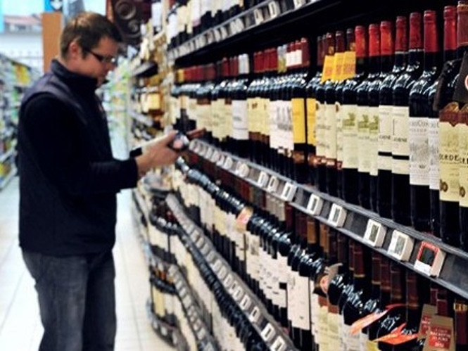 Депутати пропонують продавати алкоголь лише у спеціальних магазинах