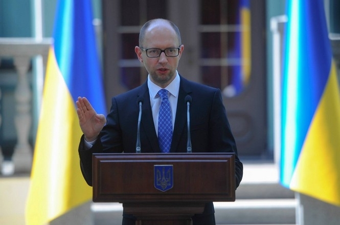 Україна введе санкції проти 172 російських громадян і 65 юридичних осіб, - Яценюк 