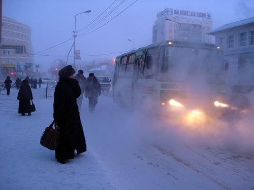 В Якутии две 5-летние девочки сбежали из детского сада в 45-градусный мороз