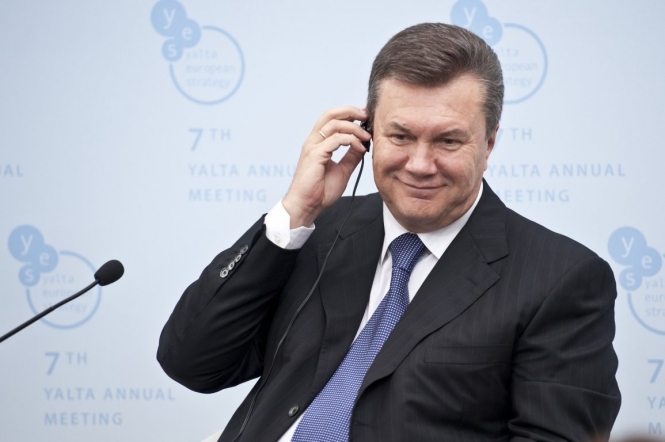 Оболонський райсуд викликає Януковича