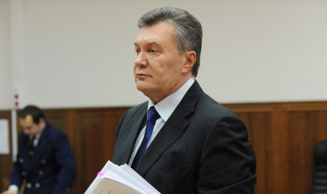 Суд разрешил заочно судить Януковича
