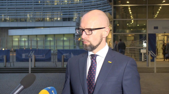 Яценюк у Брюсселі: Очікуємо, що в найближчі 2 тижні буде прийнято рішення про посилення санкцій проти РФ