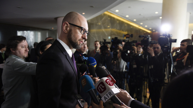 Яценюк: Питання звіту Кабінету міністрів піднімається виключно з політичною мотивацією