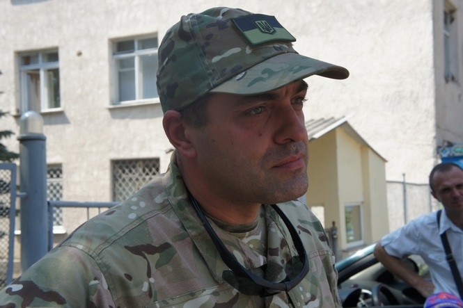 Українській армії не вистачає коштів на форму, - радник Порошенка