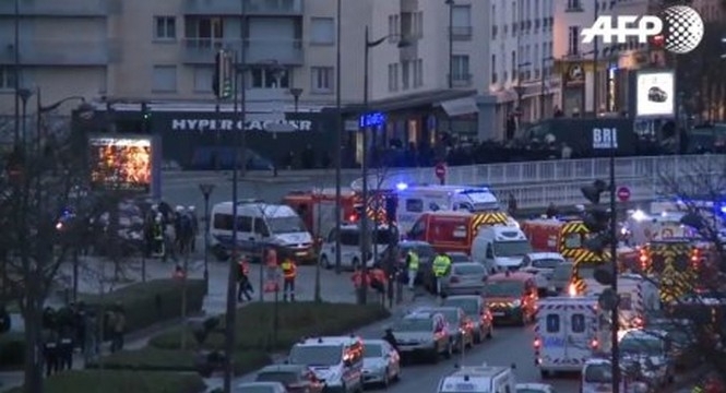 Французька поліція офіційно підтвердила ліквідацію терористів і загибель заручників