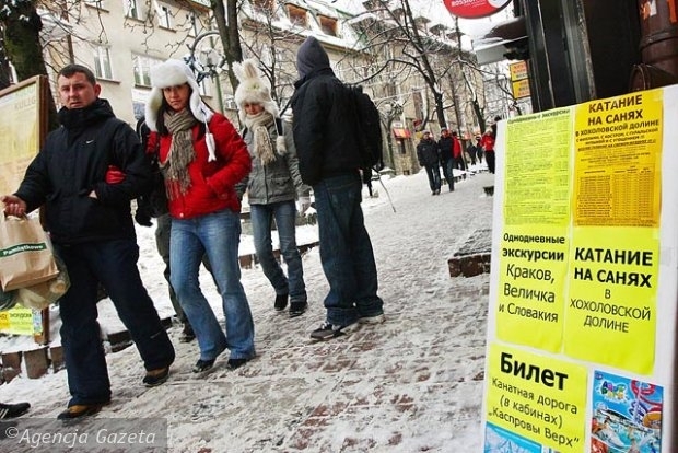 Из-за падения гривны и рубля украинцы и россияне массово аннулируют бронирование отелей в Закопане