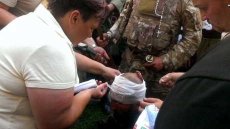 Під Радою сталася бійка з участю Самооборони Майдану, - фото, відео