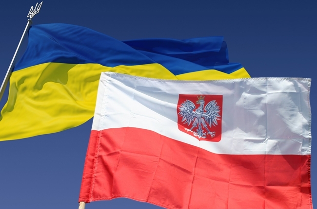 Сенат Польши призвал признать Волынскую трагедию 