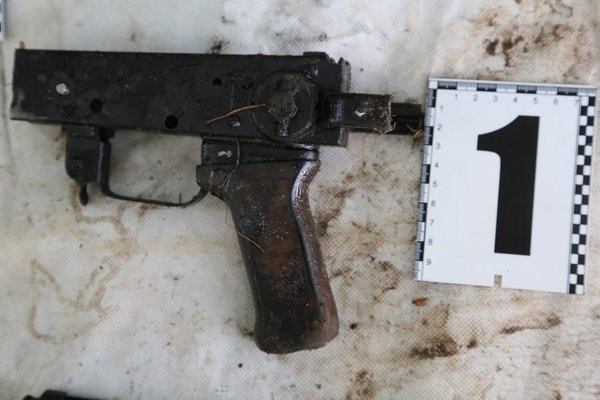 СБУ показала оружие, найденное после убийств майдановцев, - ФОТО