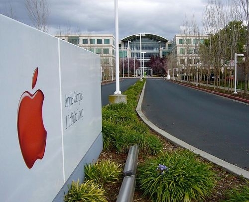 Німецький суд підтримав Apple проти Motorola