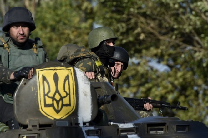 Боевики после перемирия 10 раз обстреляли украинских военных, - СНБО