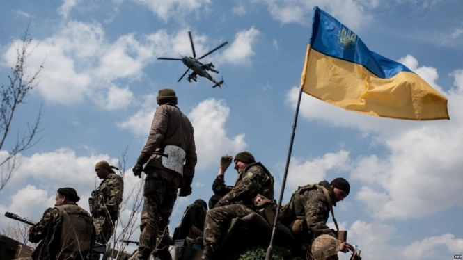 За прошедшие сутки в зоне АТО ранены трое украинских бойцов, - СНБО