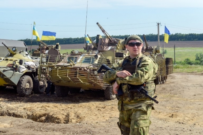 На лікування у Дніпропетровськ привезли 37 українських солдатів, поранених під Шахтарськом