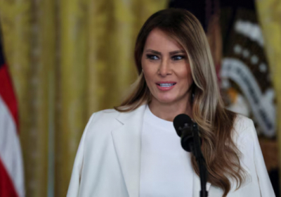 Fox News показав, що саме Меланія Трамп писала в особистому листі путіну