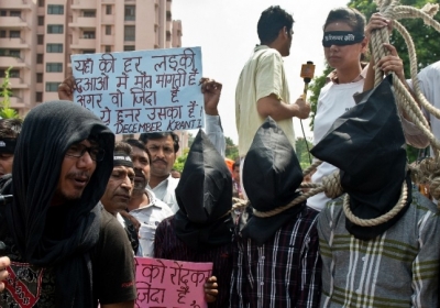 Винних у груповому зґвалтуванні в Індії засудили до страти