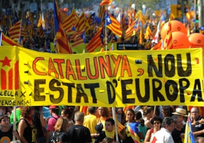Іспанія, Великобританія і заборонені плоди незалежності