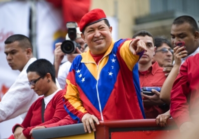 У Венесуелі на виборах переміг Чавес, у єврозоні набув чинності антикризовий фонд, США звинувачують китайські компанії у шпигунстві