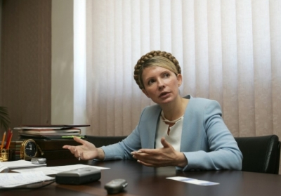 Під лікарнею у Харкові на Тимошенко чекає швидка, автозак і беркутівці
