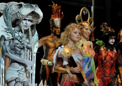 Тіло як мистецтво: шоу боді-арту на фестивалі краси у Петербурзі