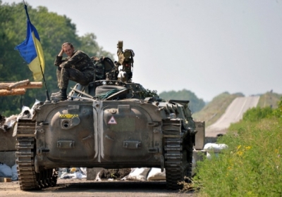 У запеклих боях біля Антрациту українські військові стримали наступ терористів