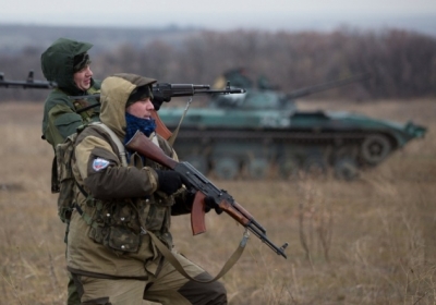 За добу бойовики 71 раз атакували позиції українських військ, - штаб АТО