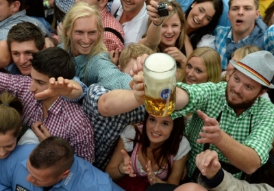 У Німеччині триває Октоберфест - фестиваль пива і баварських традицій 