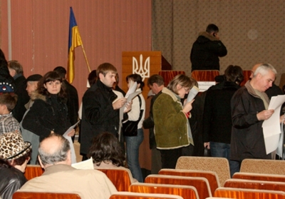 У Донецьку спостерігачі виявили фальшиву виборчу дільницю