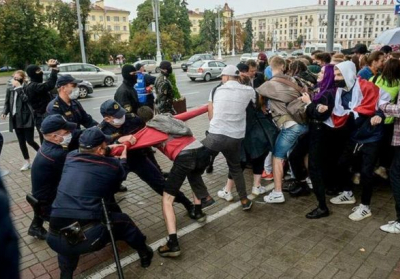 Розгін студентів і затримання протестувальників: що відбувається в Білорусі