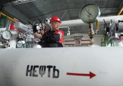 Аварія на нафтопроводі: у Новосибірську розлилось 3 тонни нафти

