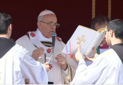 Синод у Ватикані пропонує пом'якшити ставлення Церкви до гомосексуалістів