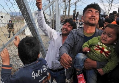 Сотні мігрантів у Греції готуються до прориву кордону з Македонією