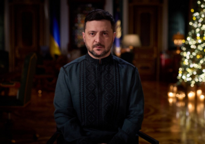 Зеленський у новорічному зверненні: Ми прагнемо миру, але не ціною України (відео)