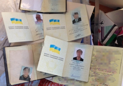 СБУ викрила у Києві банду, яка підробляла паспорти